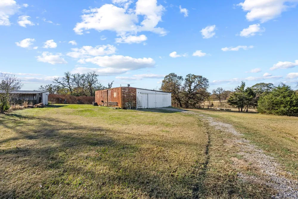 2321 COUNTY ROAD 2100 Ivanhoe, TX 75447