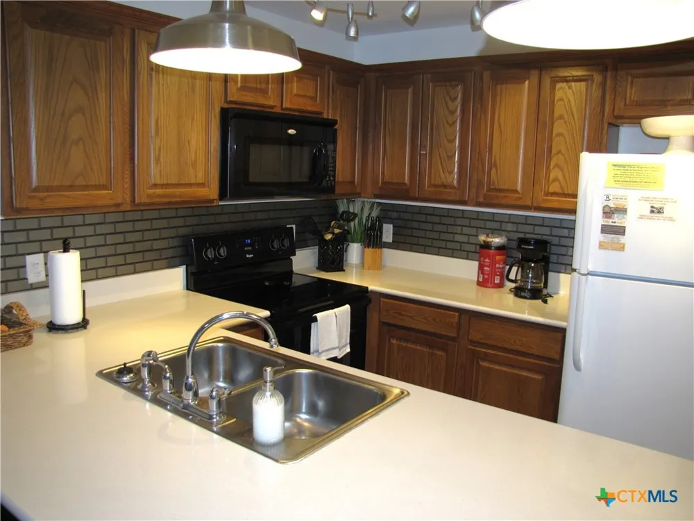 730 E Mather Street #J203 New Braunfels, TX 78130