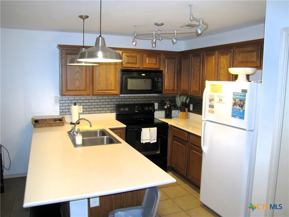 730 E Mather Street #J203 New Braunfels, TX 78130