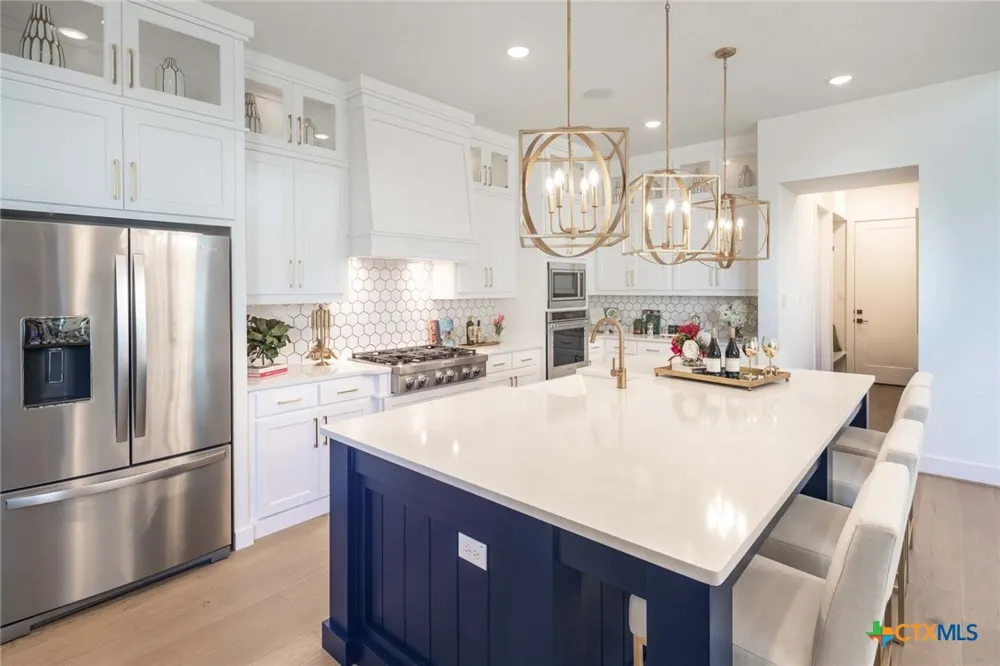 210 Navarro Boerne, TX 78006