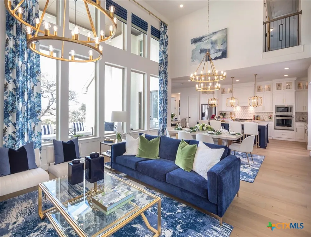 210 Navarro Boerne, TX 78006