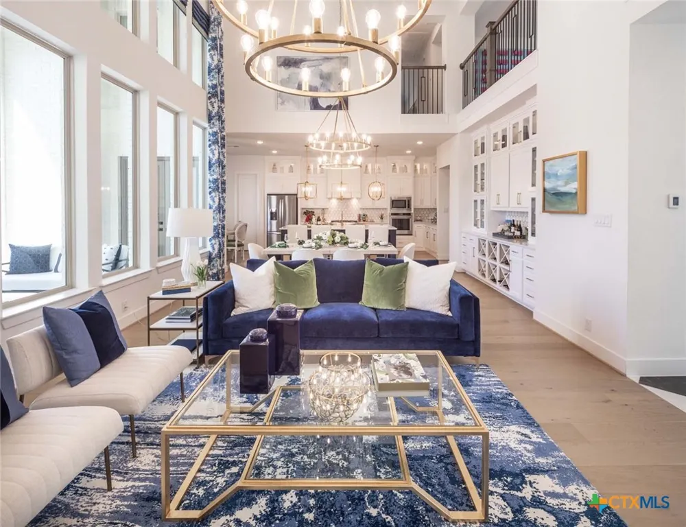 210 Navarro Boerne, TX 78006