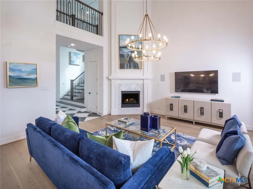 210 Navarro Boerne, TX 78006