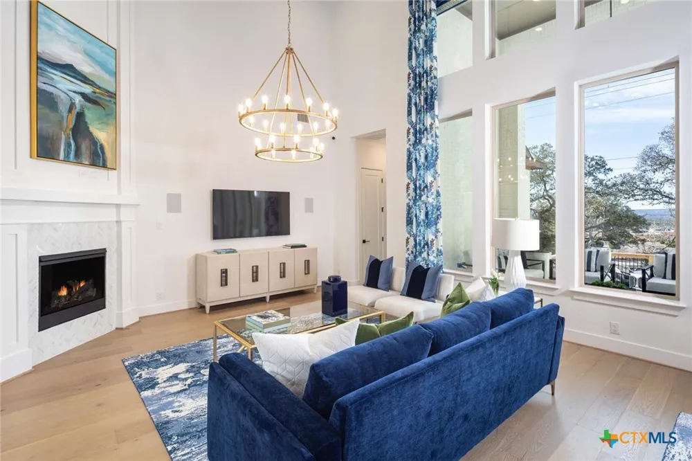 210 Navarro Boerne, TX 78006