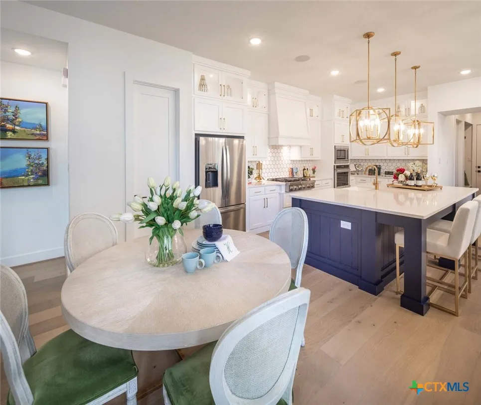 210 Navarro Boerne, TX 78006