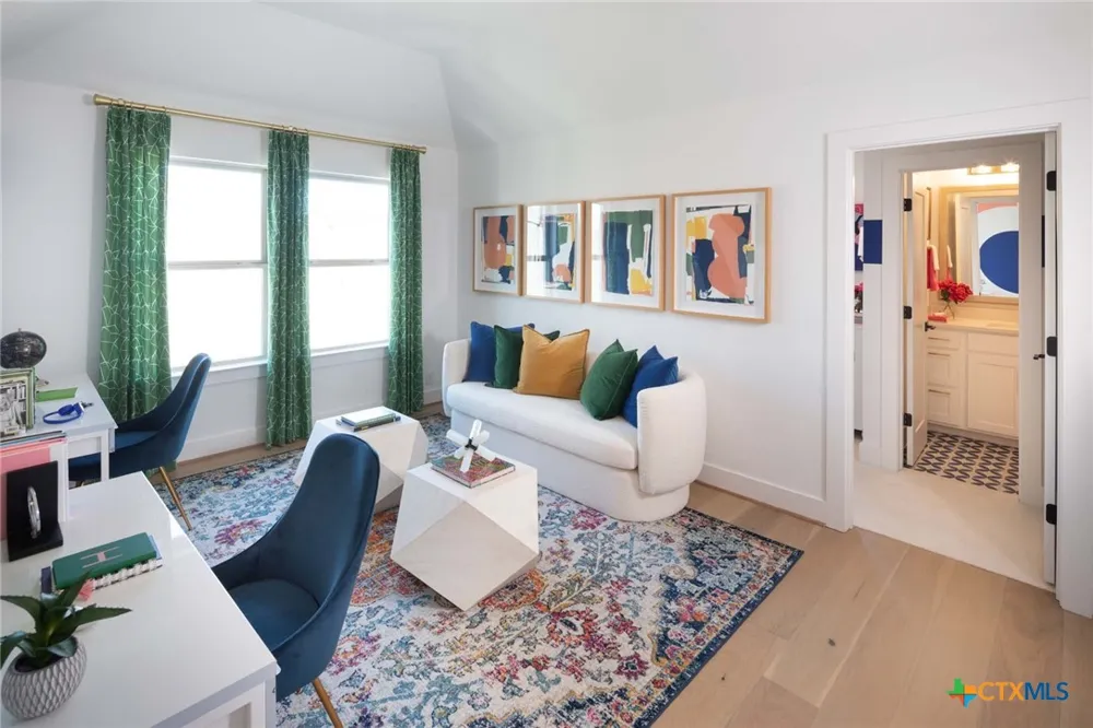 210 Navarro Boerne, TX 78006
