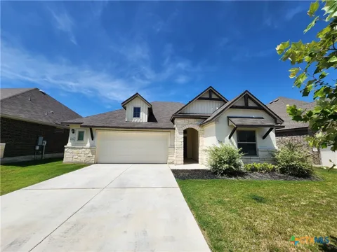 1331 Gruene Glen