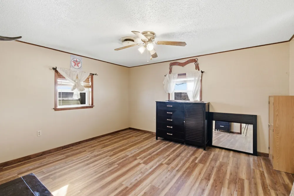 551 County Road 416 Comanche, TX 76442