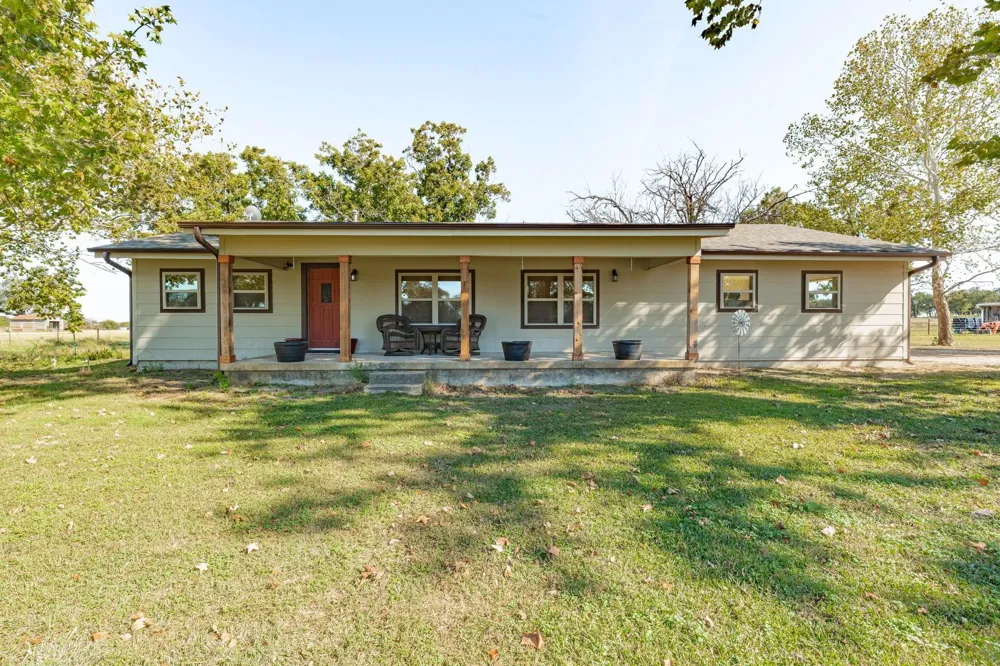 551 County Road 416 Comanche, TX 76442