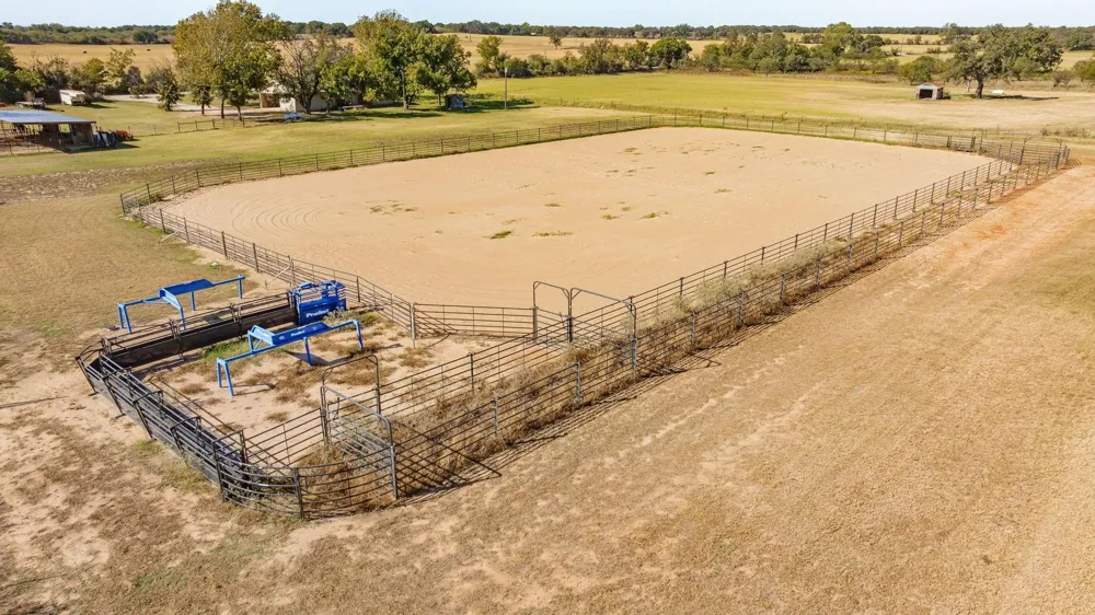 551 County Road 416 Comanche, TX 76442