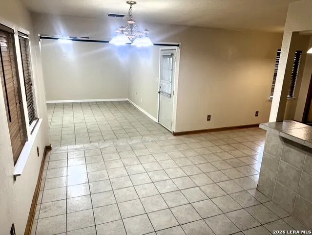 1093 E County Road 5718 Natalia, TX 78059