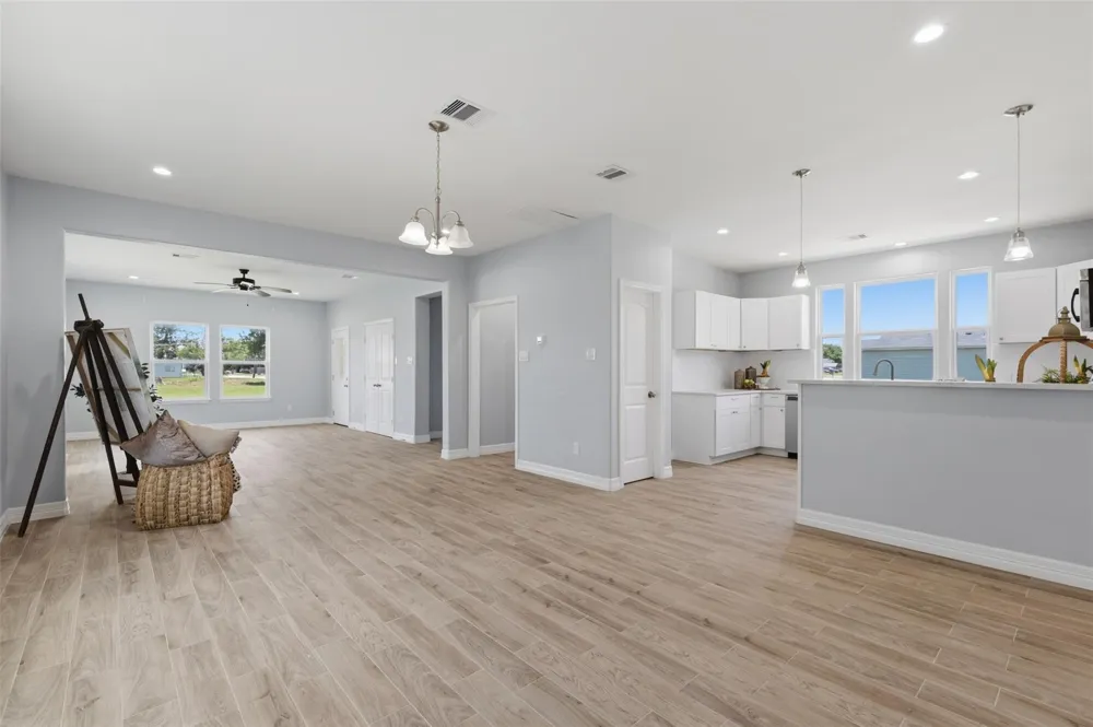 249 Mcdade Street Hempstead, TX 77445