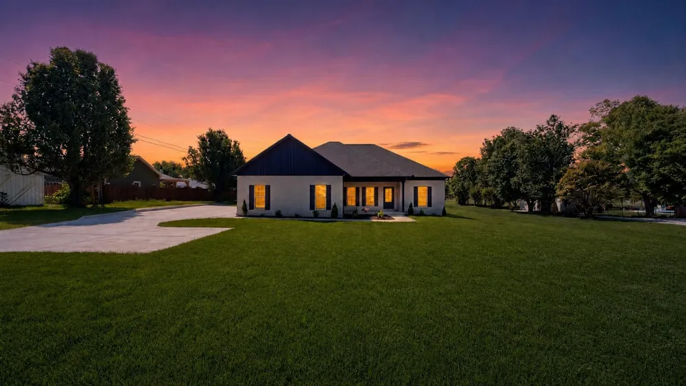 2230 Allen Ferry Rd Smithville, TN 37166