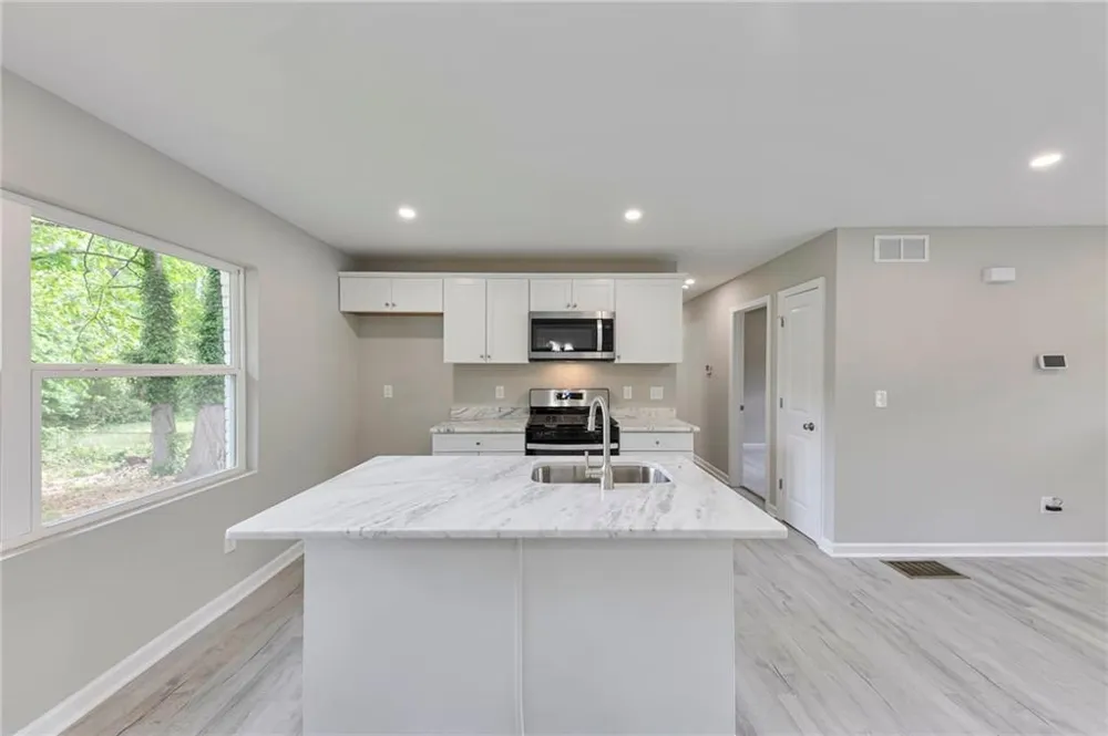 1660 Mallard Circle Conley, GA 30288