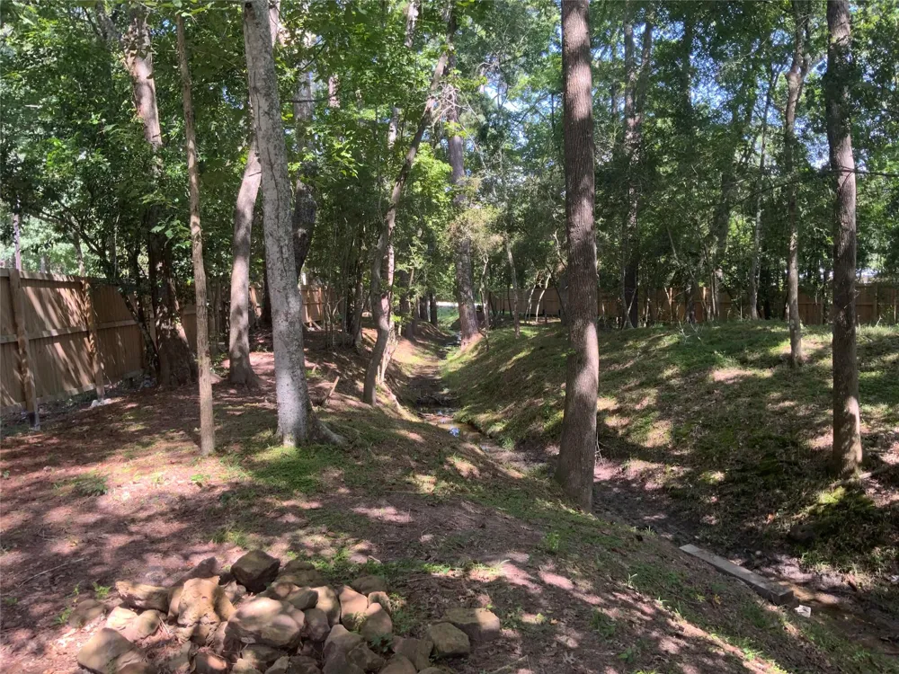 1114 Lake Glen Road Huffman, TX 77336
