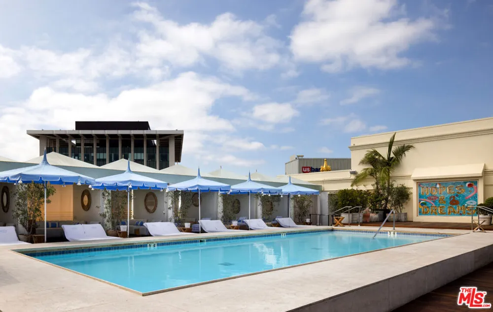 225 Canon Drive #7D Beverly Hills, CA 90210