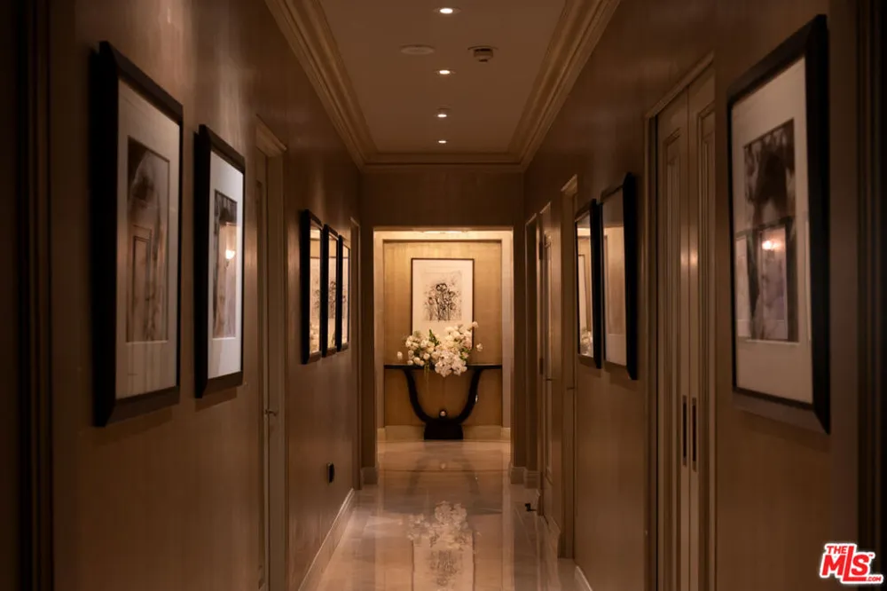 225 Canon Drive #7D Beverly Hills, CA 90210