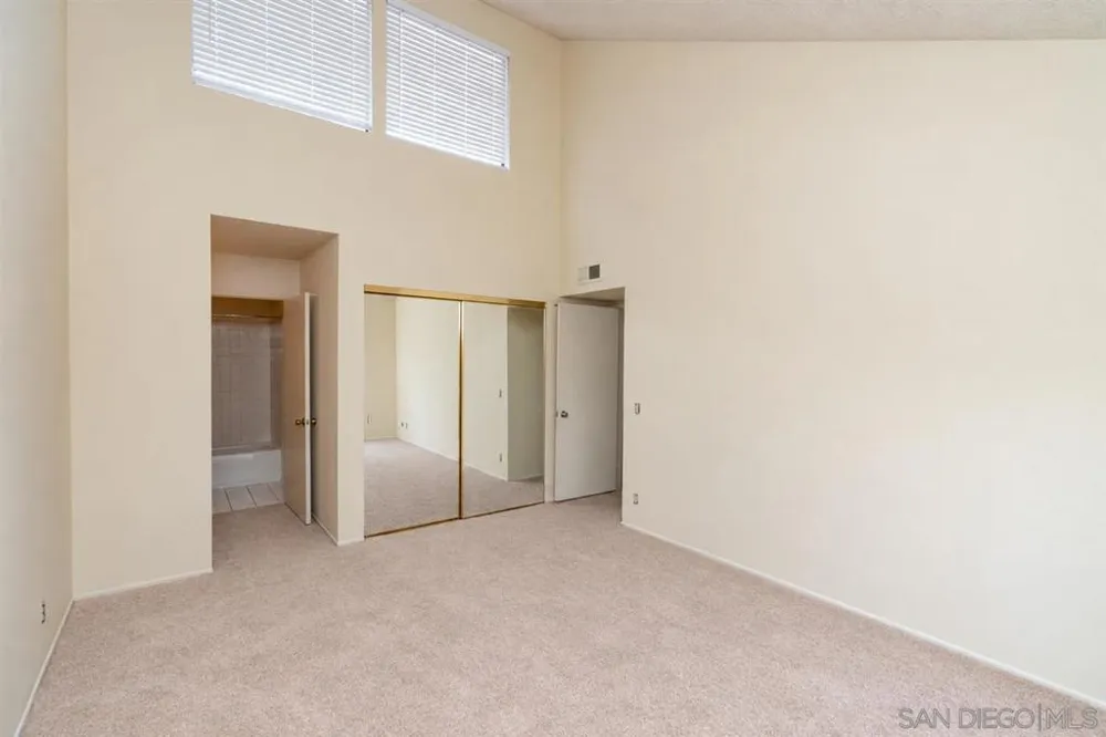 10247 Caminito Covewood San Diego, CA 92131