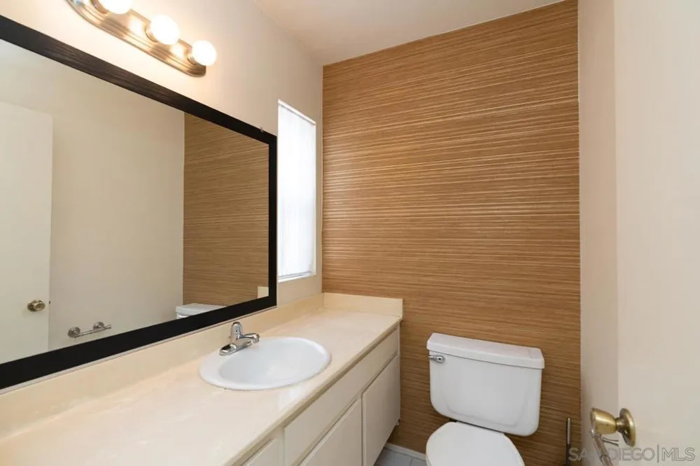 10247 Caminito Covewood San Diego, CA 92131