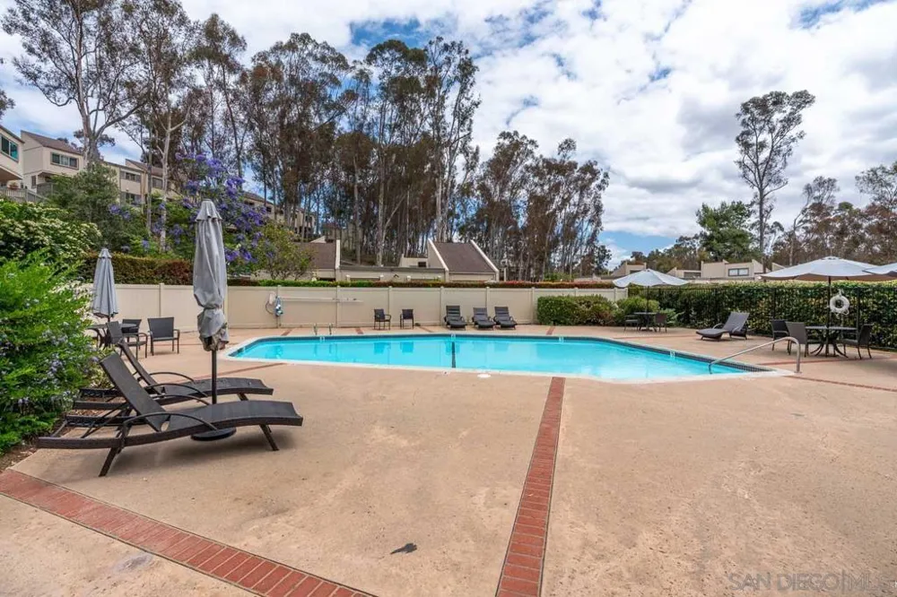 10247 Caminito Covewood San Diego, CA 92131