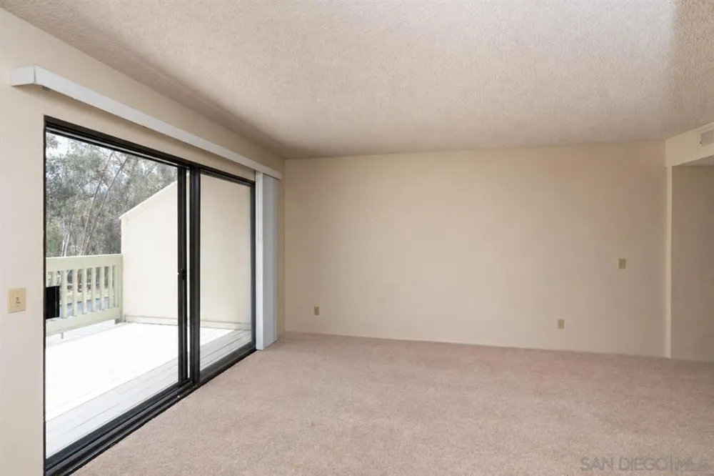 10247 Caminito Covewood San Diego, CA 92131