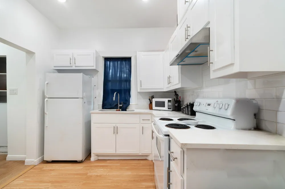 403 Monroe Deport, TX 75434