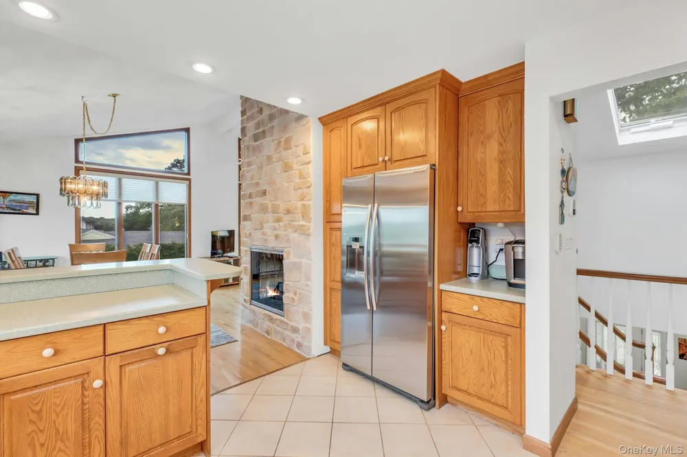 6 Mill Pond Road Hampton Bays, NY 11946