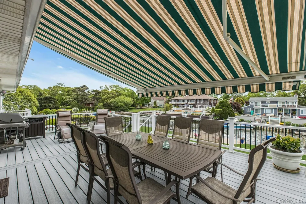 6 Mill Pond Road Hampton Bays, NY 11946