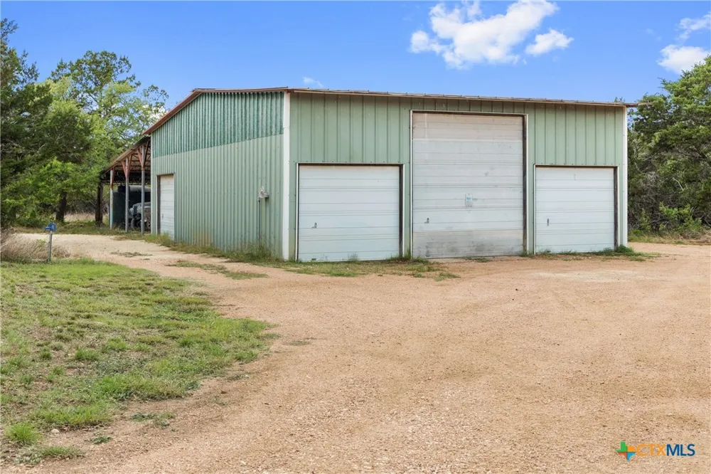 7503 E US Hwy 290 Johnson City, TX 78635