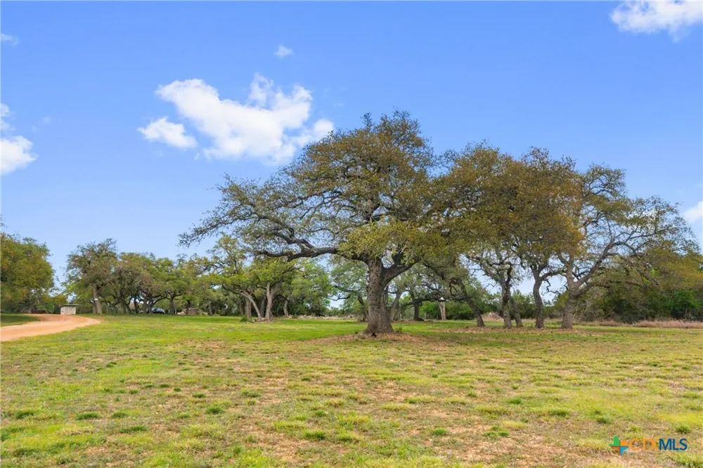 7503 E US Hwy 290 Johnson City, TX 78635