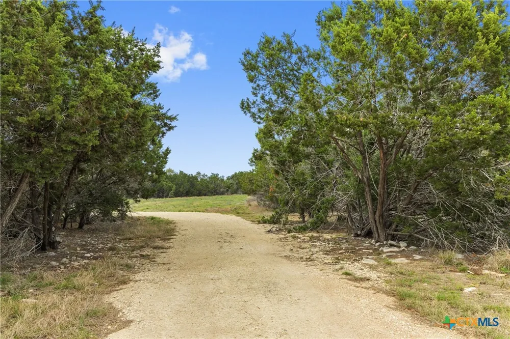 7503 E US Hwy 290 Johnson City, TX 78635
