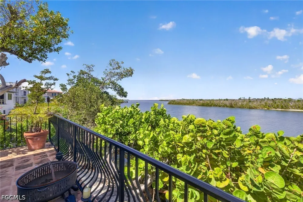 Captiva Drive Captiva, FL 33924