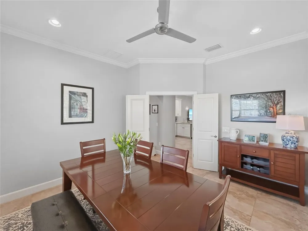 3137 MOORINGS DRIVE S St Petersburg, FL 33712