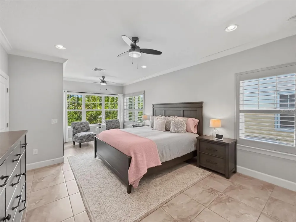 3137 MOORINGS DRIVE S St Petersburg, FL 33712