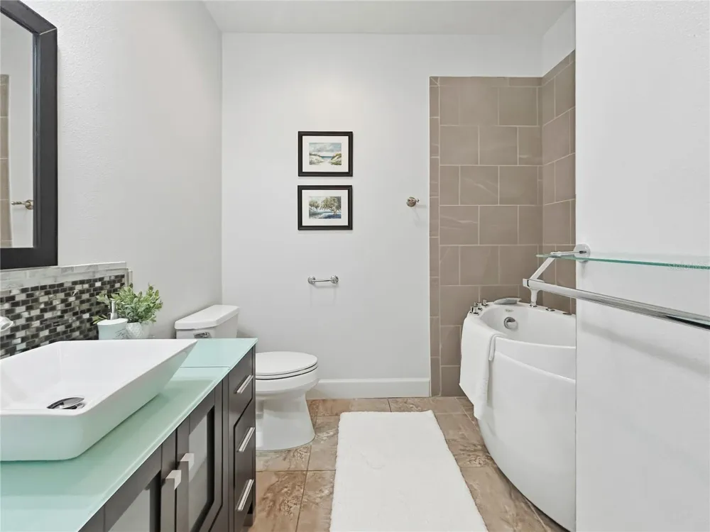 3137 MOORINGS DRIVE S St Petersburg, FL 33712