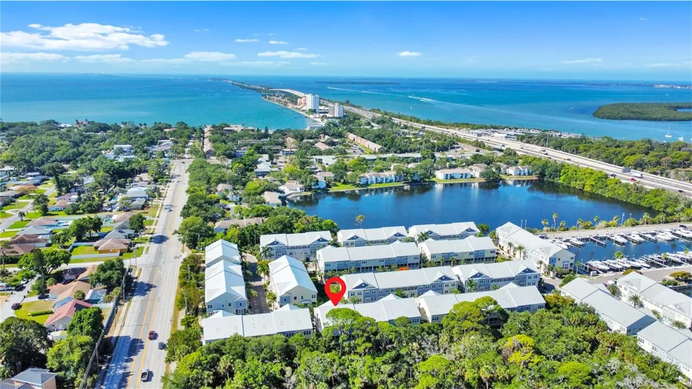 3137 MOORINGS DRIVE S St Petersburg, FL 33712