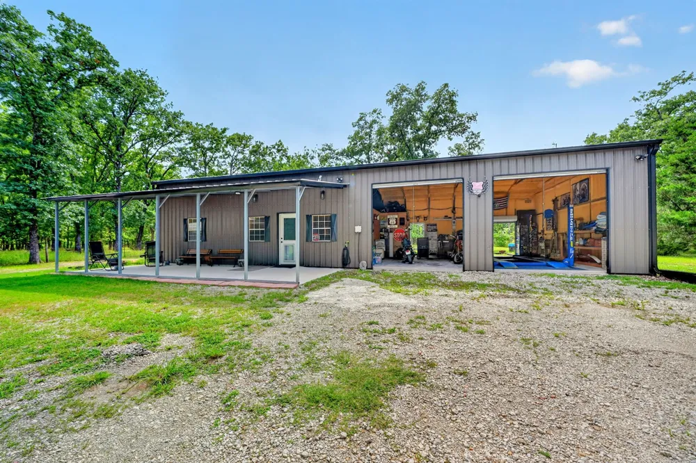 1425 Raintree Road West Tawakoni, TX 75474