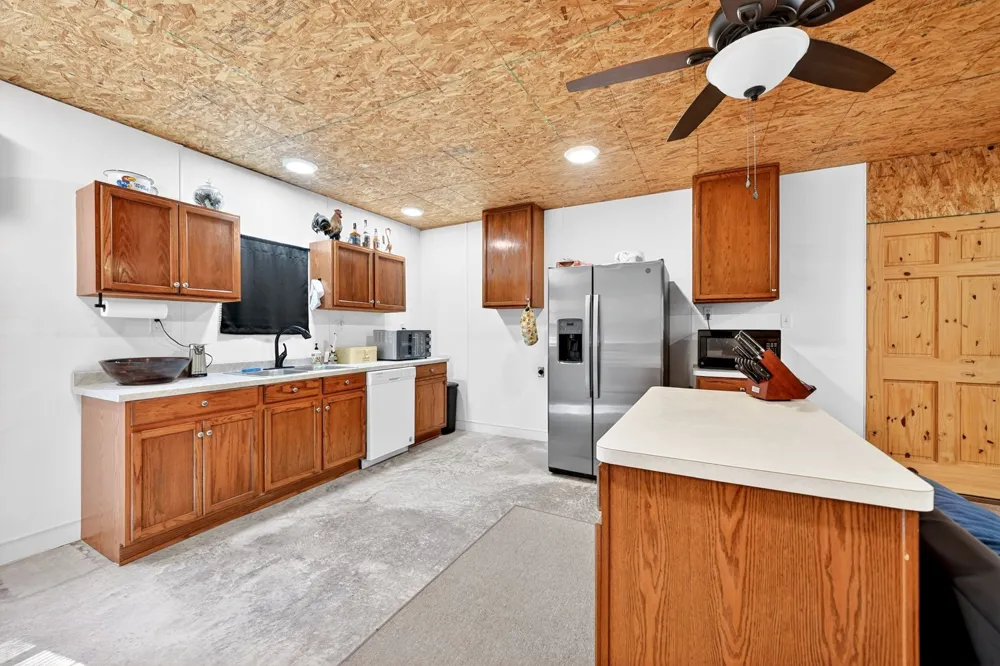 1425 Raintree Road West Tawakoni, TX 75474