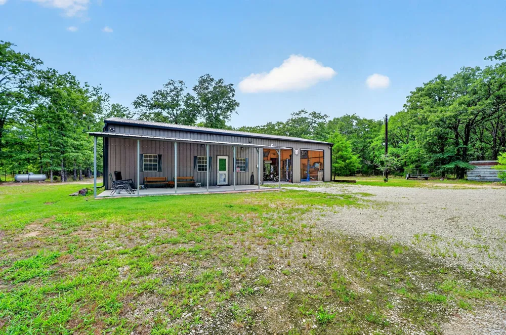 1425 Raintree Road West Tawakoni, TX 75474