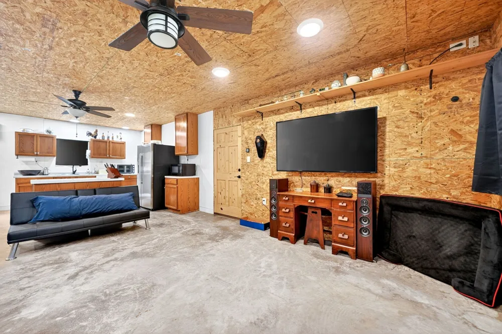 1425 Raintree Road West Tawakoni, TX 75474
