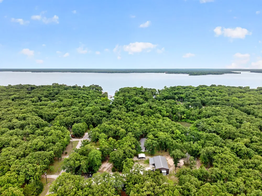 1425 Raintree Road West Tawakoni, TX 75474