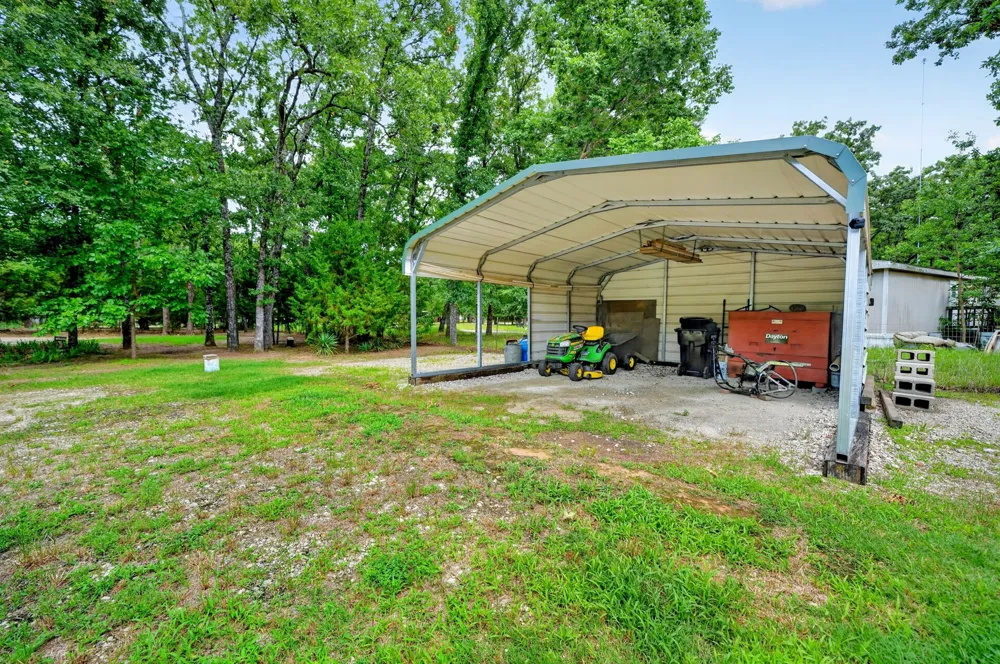 1425 Raintree Road West Tawakoni, TX 75474