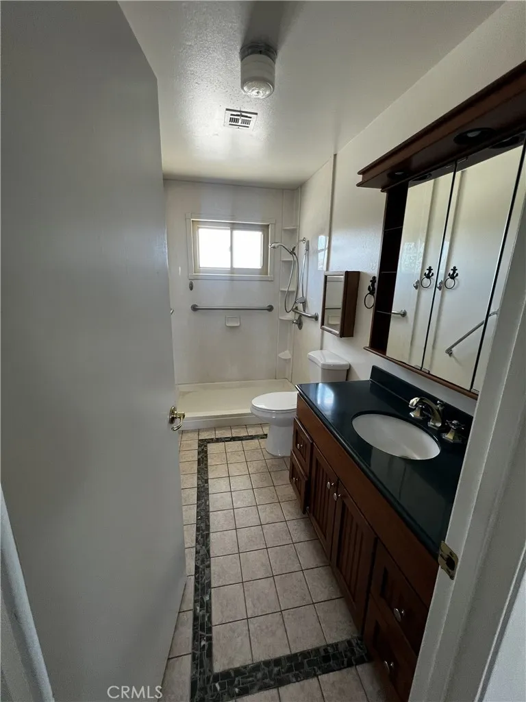 9404 Mesa Lucerne Valley, CA 92356