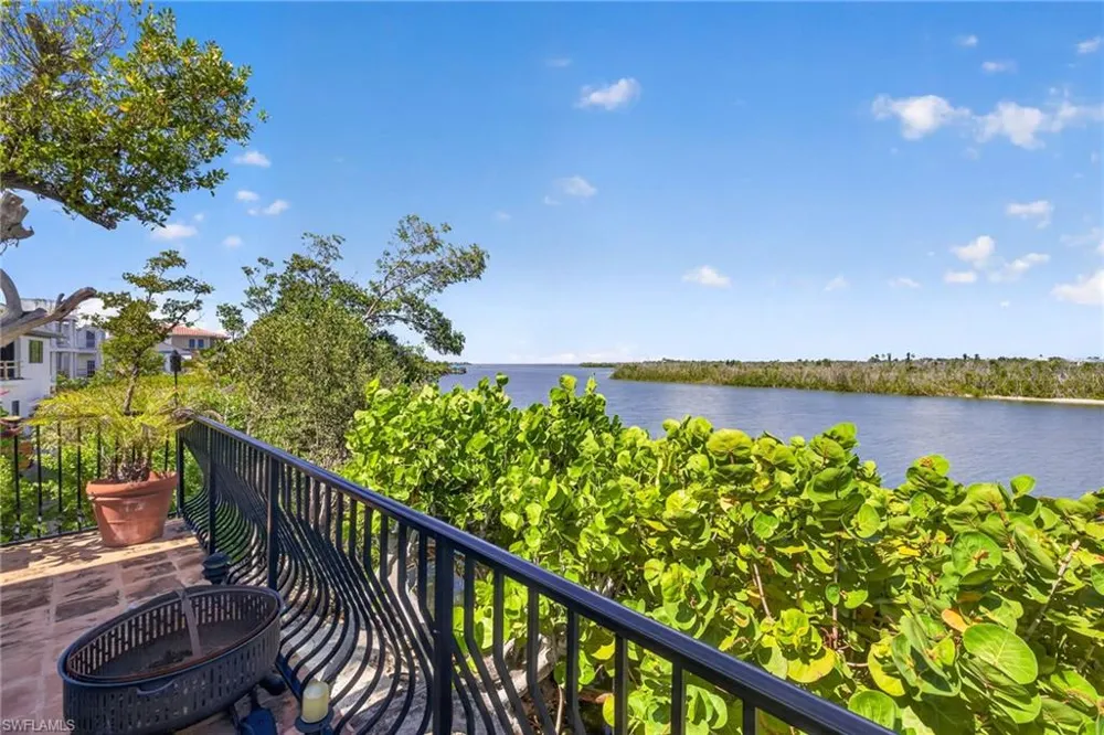 17201 Captiva Drive Captiva, FL 33924