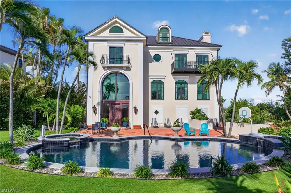 17201 Captiva Drive Captiva, FL 33924