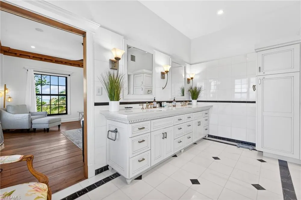 17201 Captiva Drive Captiva, FL 33924