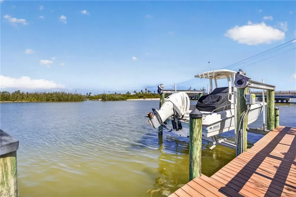 17201 Captiva Drive Captiva, FL 33924
