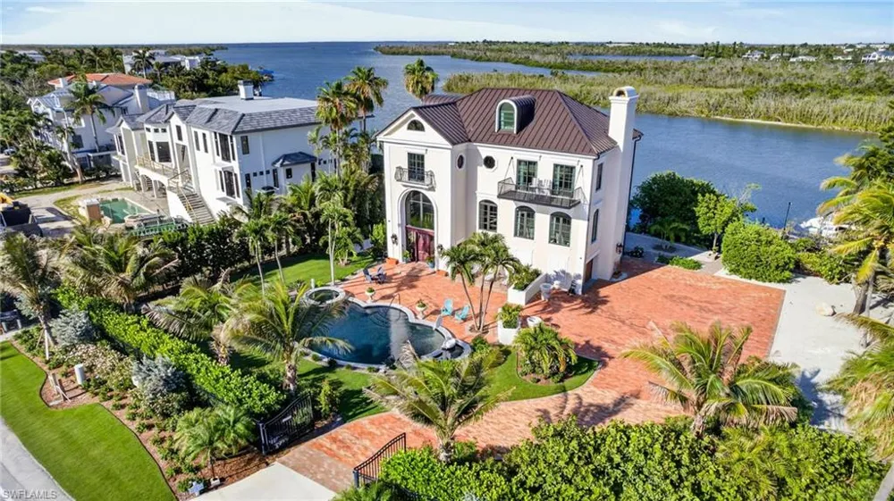 17201 Captiva Drive Captiva, FL 33924