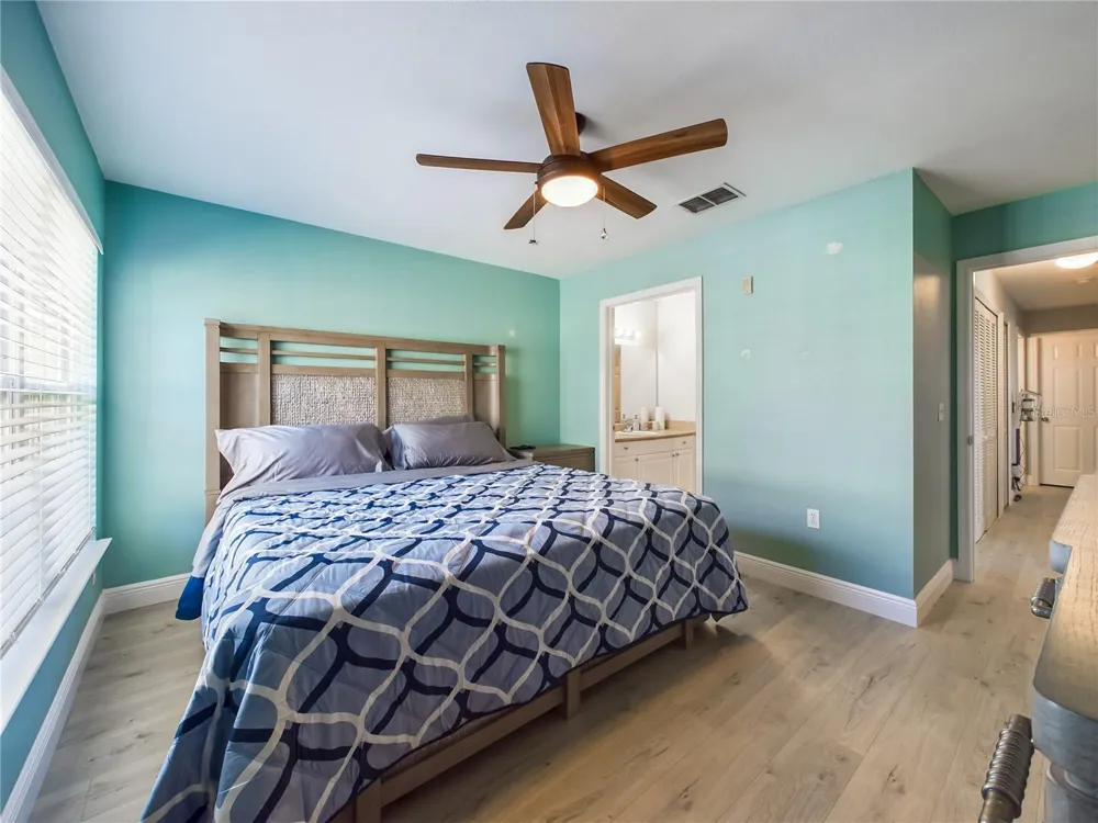 5521 ROSEHILL ROAD #203 Sarasota, FL 34233