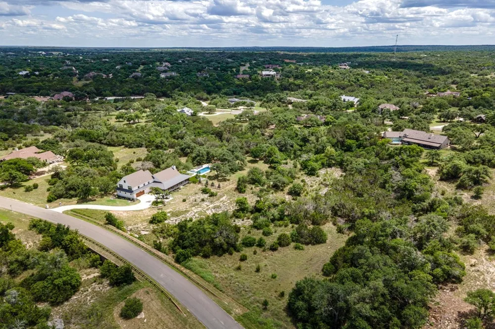 673 Yorks Crossing Driftwood, TX 78619